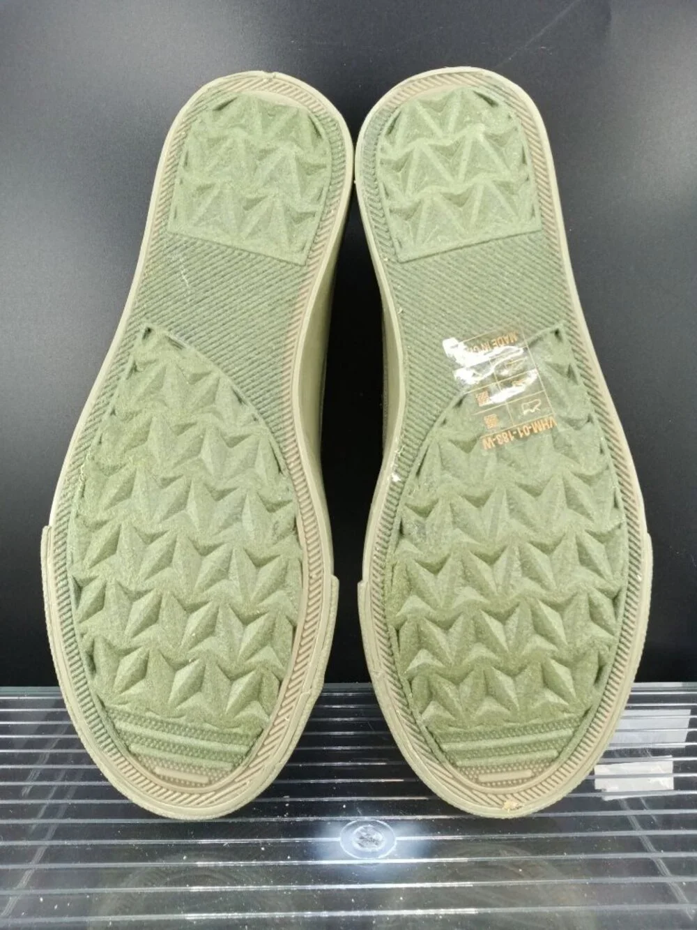 Canvas Low-Top Sneakers In Khaki Green Casual Lace-Up Style